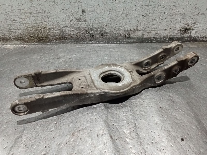 Recambio de brazo suspension inferior trasero derecho para mercedes-benz clase c (w205) c 400 4-matic (205.066) referencia OEM I