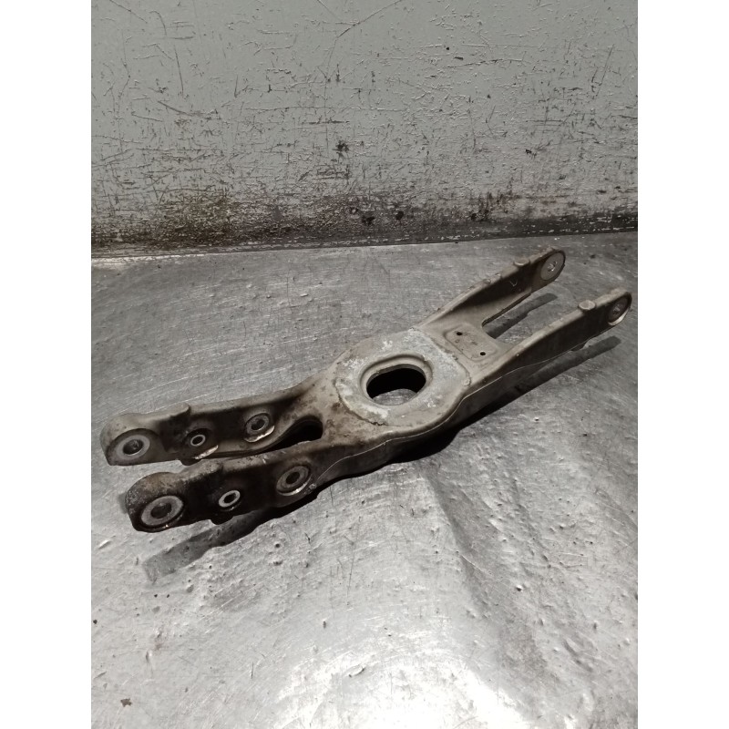 Recambio de brazo suspension inferior trasero izquierdo para mercedes-benz clase c (w205) c 400 4-matic (205.066) referencia OEM