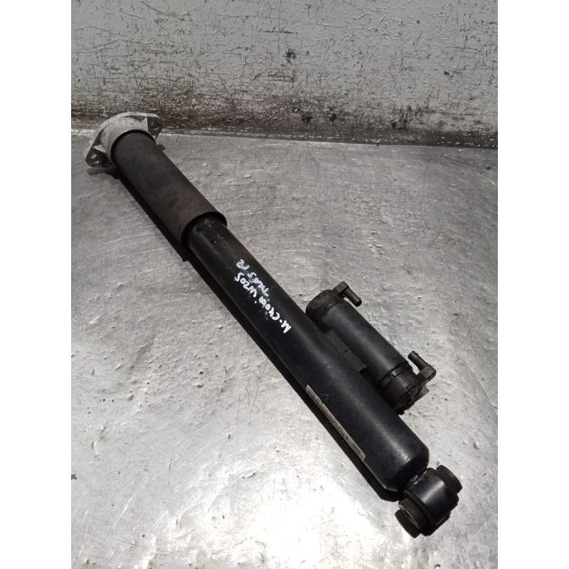 Recambio de amortiguador trasero izquierdo para mercedes-benz clase c (w205) c 400 4-matic (205.066) referencia OEM IAM A2053204