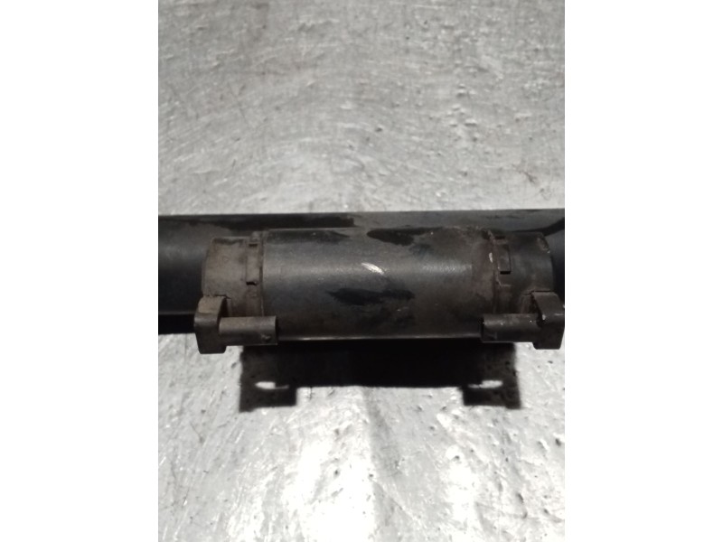 Recambio de amortiguador trasero izquierdo para mercedes-benz clase c (w205) c 400 4-matic (205.066) referencia OEM IAM A2053204