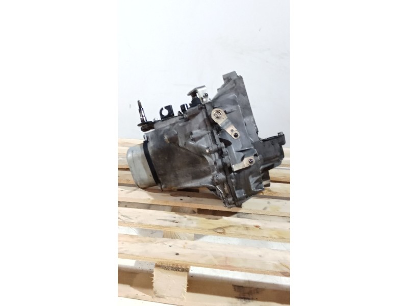 Recambio de caja cambios para peugeot 206+ referencia OEM IAM 20CQ53 5V 1119448