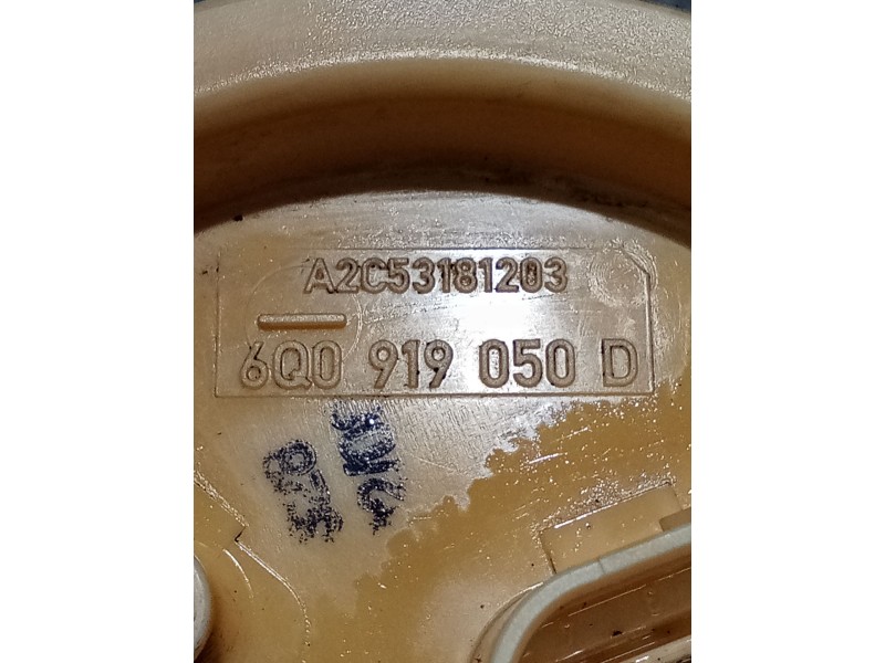 Recambio de bomba combustible para skoda fabia (5j2 ) style referencia OEM IAM 6Q0919050D A2C53181203 