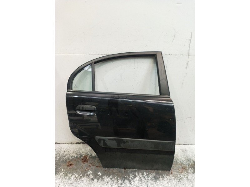 Recambio de puerta trasera derecha para kia rio 1.4 ex1 referencia OEM IAM  5P 