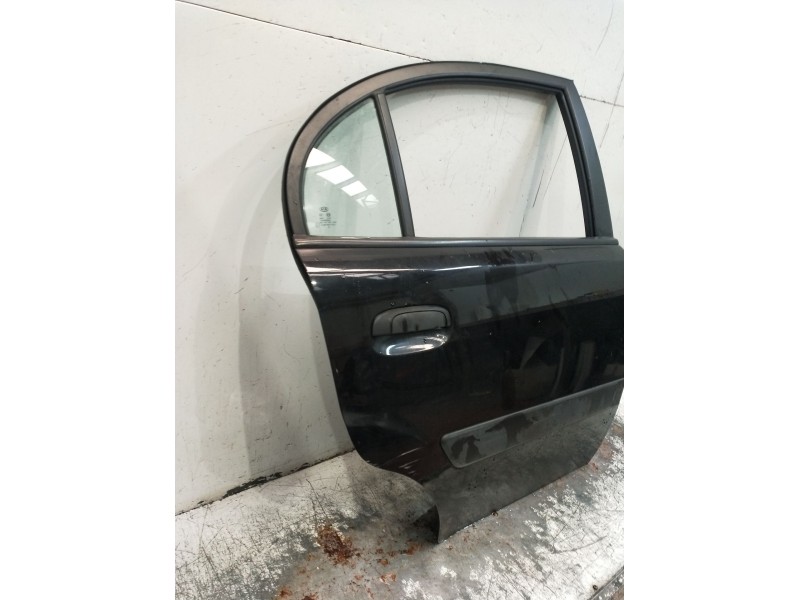 Recambio de puerta trasera derecha para kia rio 1.4 ex1 referencia OEM IAM  5P 