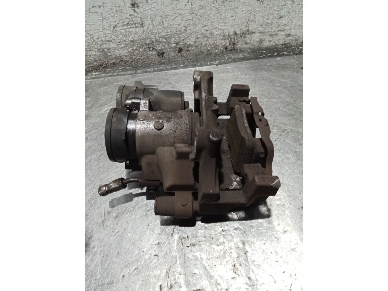 Recambio de pinza freno trasera izquierda para mercedes-benz clase c (w205) c 400 4-matic (205.066) referencia OEM IAM A20542315