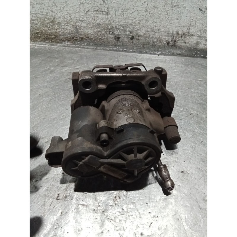 Recambio de pinza freno trasera izquierda para mercedes-benz clase c (w205) c 400 4-matic (205.066) referencia OEM IAM A20542315