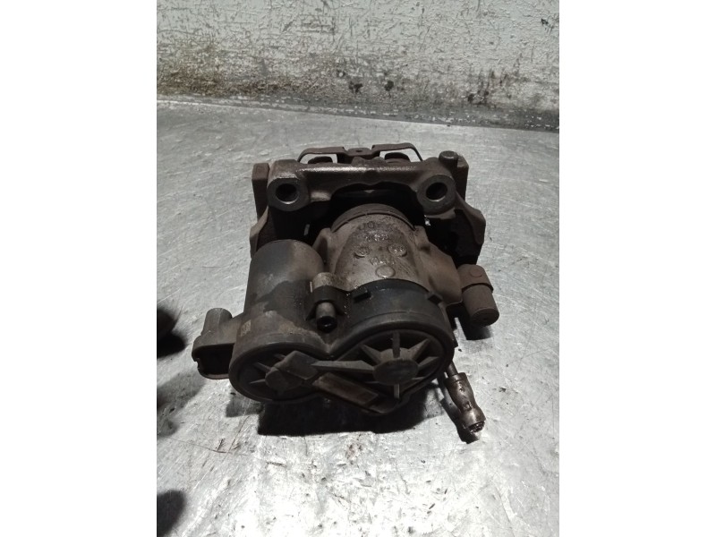 Recambio de pinza freno trasera izquierda para mercedes-benz clase c (w205) c 400 4-matic (205.066) referencia OEM IAM A20542315