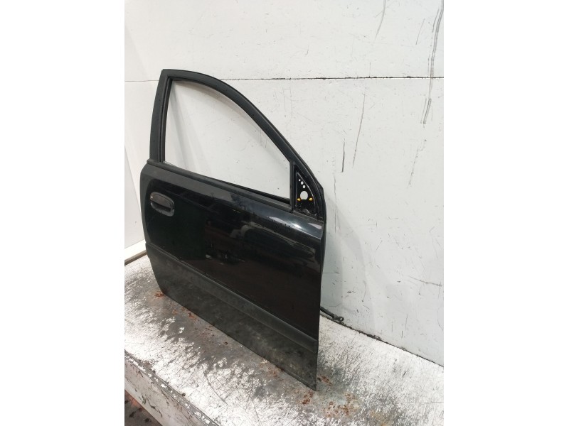 Recambio de puerta delantera derecha para kia rio 1.4 ex1 referencia OEM IAM  5P 