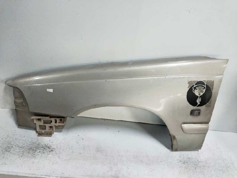 Recambio de aleta delantera izquierda para volvo s70 berlina 2.5 turbodiesel referencia OEM IAM   