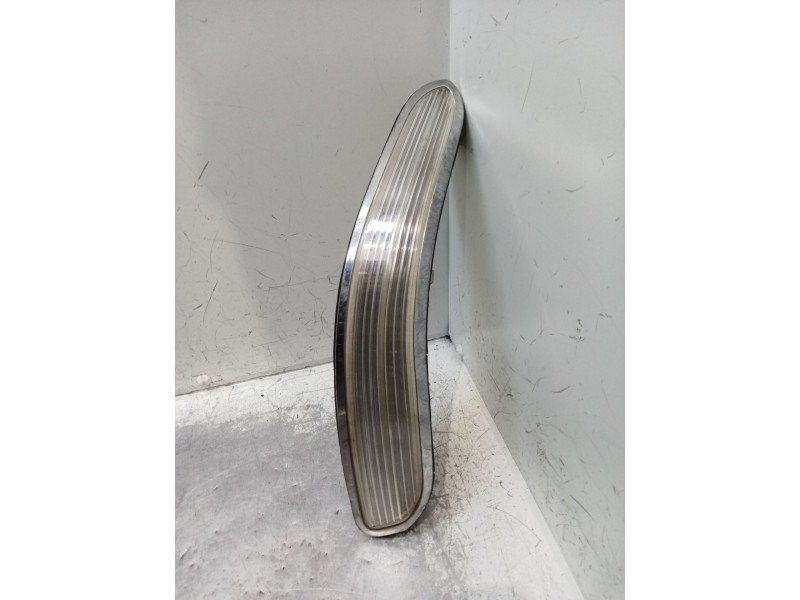 Recambio de piloto trasero derecho para lancia thesis (841_) 2.4 jtd (841axd1b02) referencia OEM IAM   