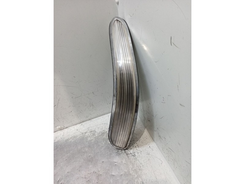 Recambio de piloto trasero izquierdo para lancia thesis (841_) 2.4 jtd (841axd1b02) referencia OEM IAM   