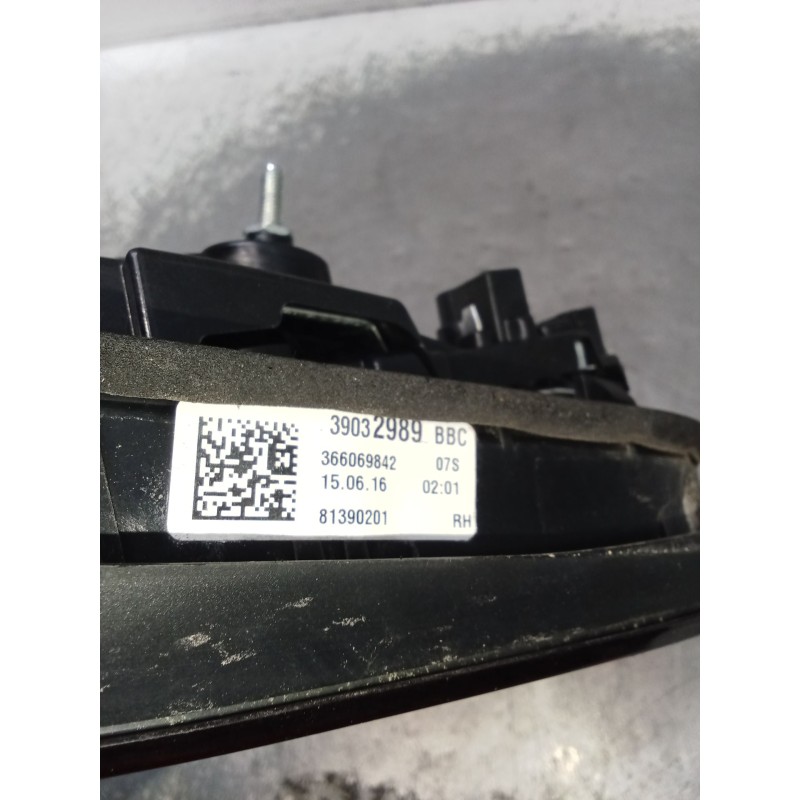 Recambio de piloto trasero derecho interior para opel astra k (b16) 1.6 cdti (68) referencia OEM IAM 39032989 366069842 81390201