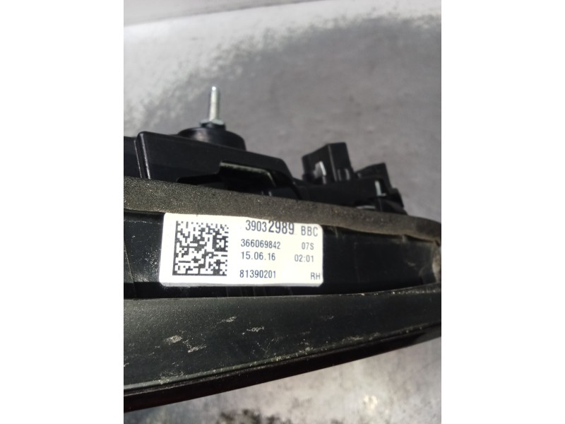 Recambio de piloto trasero derecho interior para opel astra k (b16) 1.6 cdti (68) referencia OEM IAM 39032989 366069842 81390201