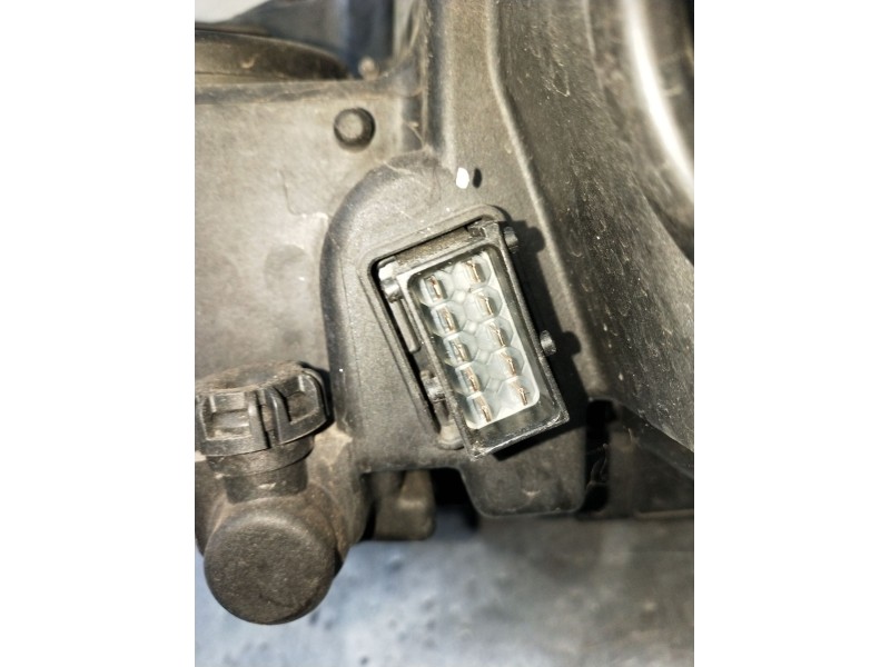 Recambio de faro derecho para opel astra k (b16) 1.6 cdti (68) referencia OEM IAM 39047199 662588537 