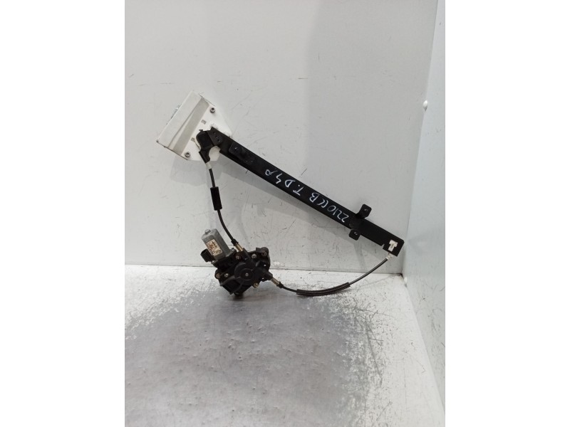 Recambio de elevalunas trasero derecho para lancia thesis (841_) 2.4 jtd (841axd1b02) referencia OEM IAM 60681962 5P 