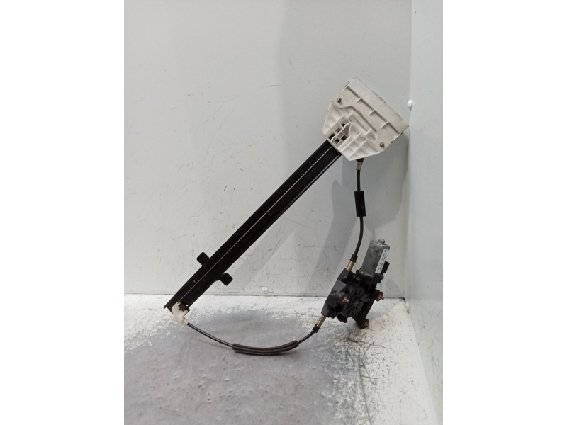 Recambio de elevalunas trasero derecho para lancia thesis (841_) 2.4 jtd (841axd1b02) referencia OEM IAM 60681962 5P 