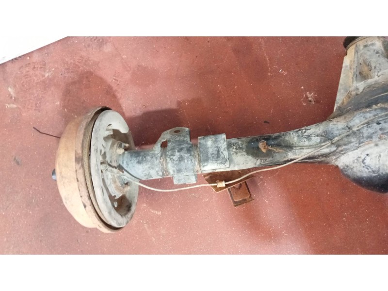 Recambio de puente trasero para santana 2.5 b dl t/d 2.5 dl referencia OEM IAM   