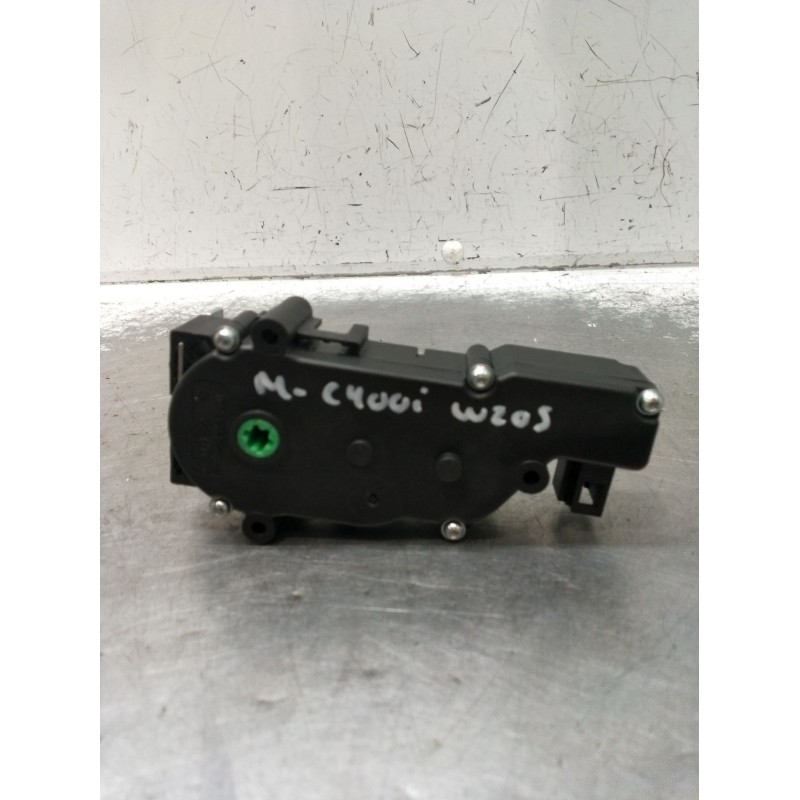 Recambio de motor cierre centralizado porton para mercedes-benz clase c (w205) c 400 4-matic (205.066) referencia OEM IAM A20475