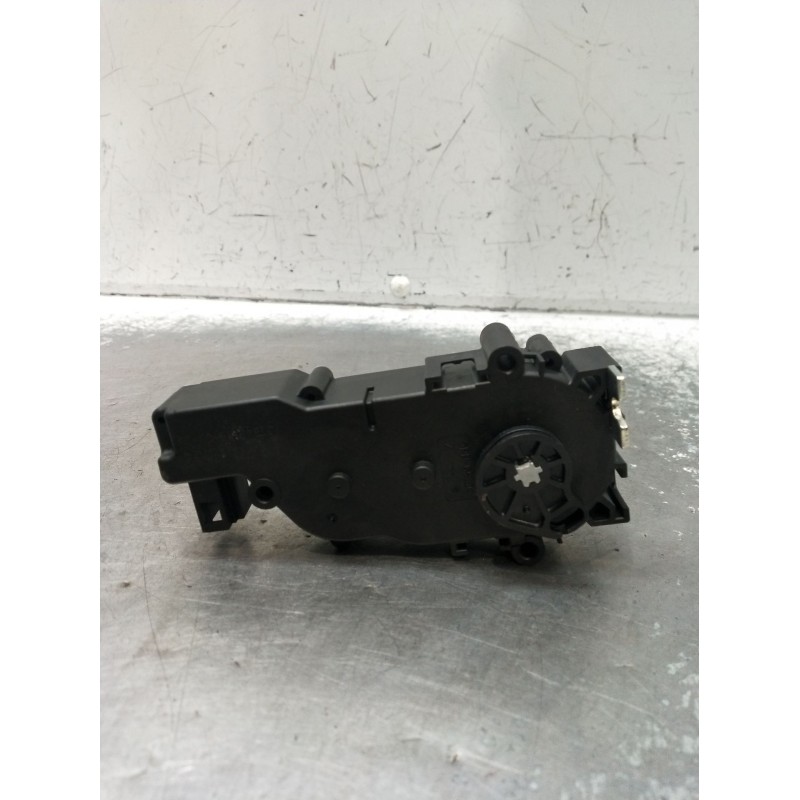 Recambio de motor cierre centralizado porton para mercedes-benz clase c (w205) c 400 4-matic (205.066) referencia OEM IAM A20475