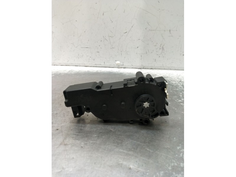 Recambio de motor cierre centralizado porton para mercedes-benz clase c (w205) c 400 4-matic (205.066) referencia OEM IAM A20475