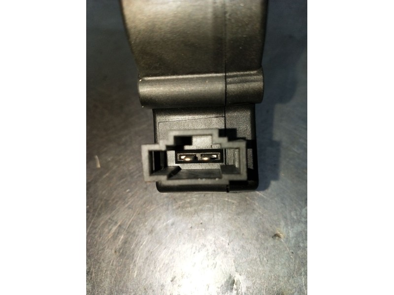 Recambio de motor cierre centralizado porton para mercedes-benz clase c (w205) c 400 4-matic (205.066) referencia OEM IAM A20475