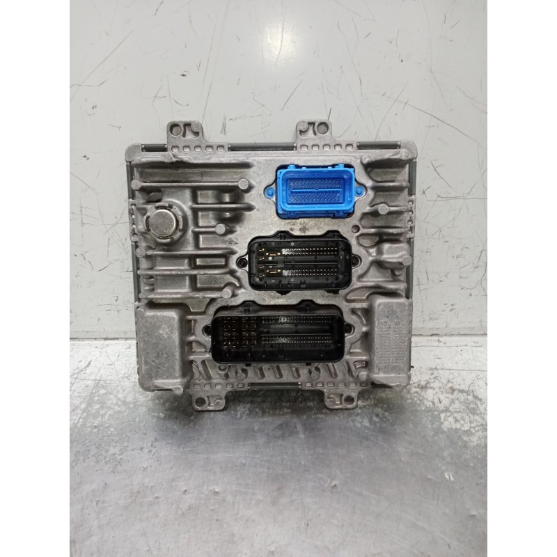 Recambio de centralita motor uce para opel astra k (b16) 1.6 cdti (68) referencia OEM IAM 55493025 395357783 8116146866873303