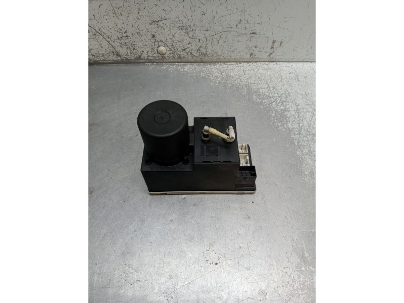 Recambio de compresor cierre centralizado para audi a3 (8l1) 1.9 tdi referencia OEM IAM 8L0862257D  