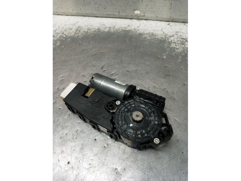 Recambio de motor techo electrico para mercedes-benz clase c (w205) c 400 4-matic (205.066) referencia OEM IAM A2059009104 A2059