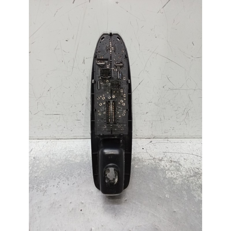 Recambio de mando elevalunas delantero izquierdo para peugeot 406 (8b) 2.0 hdi 110 referencia OEM IAM  5P VER FOTOS
