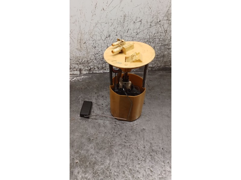 Recambio de bomba combustible para suzuki swift berlina (mz) gl (5-ptas.) referencia OEM IAM A2C53090215 1510062J50 05