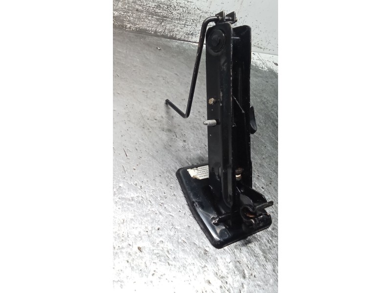 Recambio de gato para suzuki swift berlina (mz) gl (5-ptas.) referencia OEM IAM   05