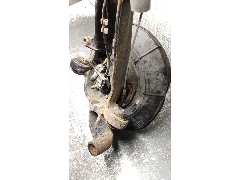 Recambio de mangueta trasera izquierda para saab 9-5 berlina 1.9 tid vector referencia OEM IAM 762582  05