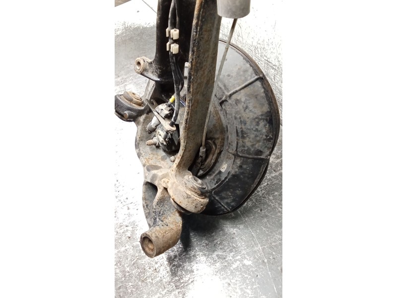 Recambio de mangueta trasera izquierda para saab 9-5 berlina 1.9 tid vector referencia OEM IAM 762582  05