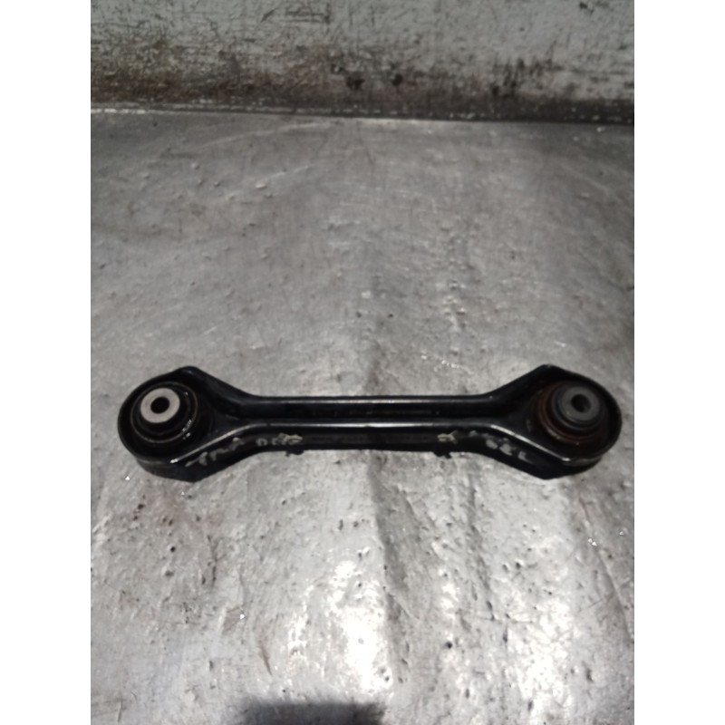 Recambio de brazo suspension superior trasero derecho para bmw serie 3 berlina (e90) referencia OEM IAM 3332676347308  