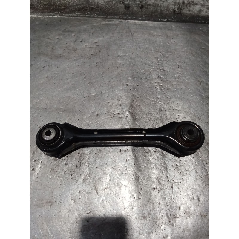 Recambio de brazo suspension superior trasero derecho para bmw serie 3 berlina (e90) referencia OEM IAM 3332676347308  