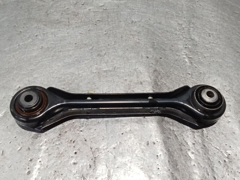 Recambio de brazo suspension superior trasero izquierdo para bmw serie 3 berlina (e90) referencia OEM IAM 676347107  ANTERIOR