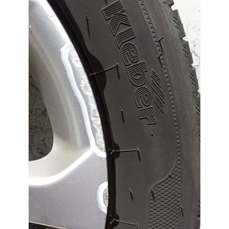 Recambio de juego llantas para nissan juke (f15) 1.6 dig-t referencia OEM IAM 215/55 R17 94W  