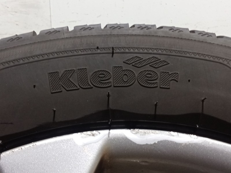 Recambio de juego llantas para nissan juke (f15) 1.6 dig-t referencia OEM IAM 215/55 R17 94W  