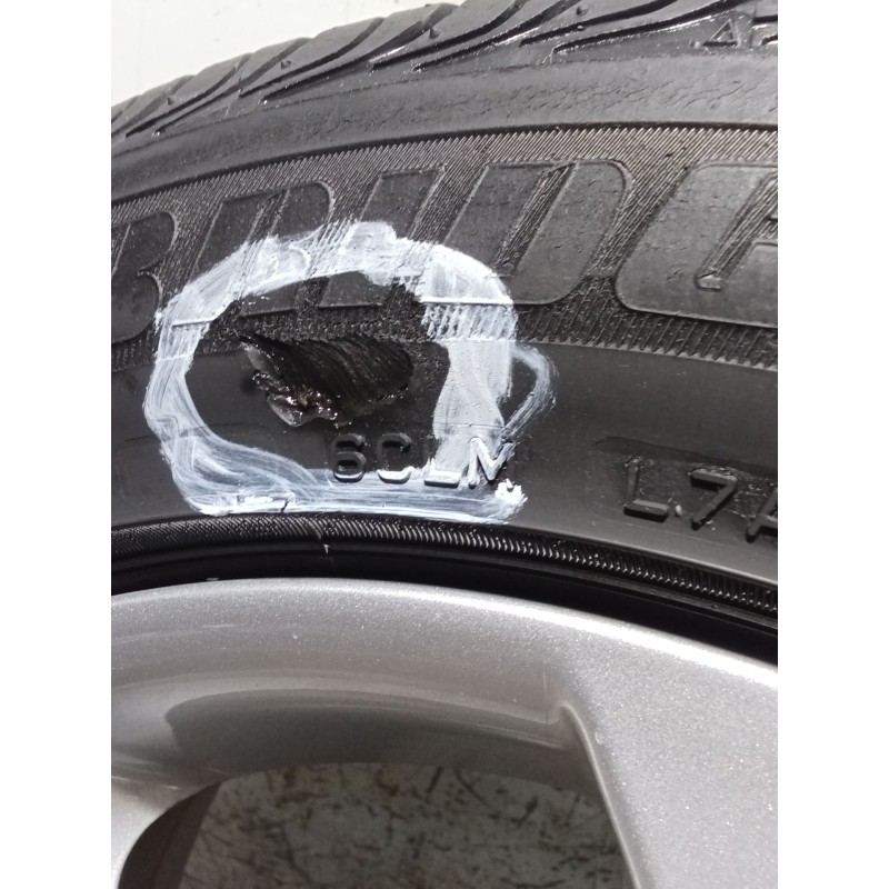 Recambio de juego llantas para nissan juke (f15) 1.6 dig-t referencia OEM IAM 215/55 R17 94W  