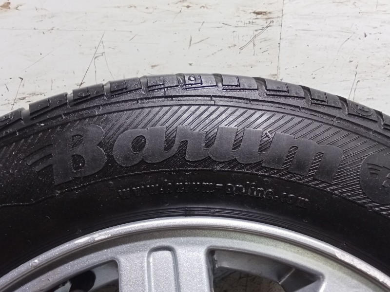 Recambio de juego llantas para ford fiesta v (jh_, jd_) 1.4 16v referencia OEM IAM 175/65 R14 82T  