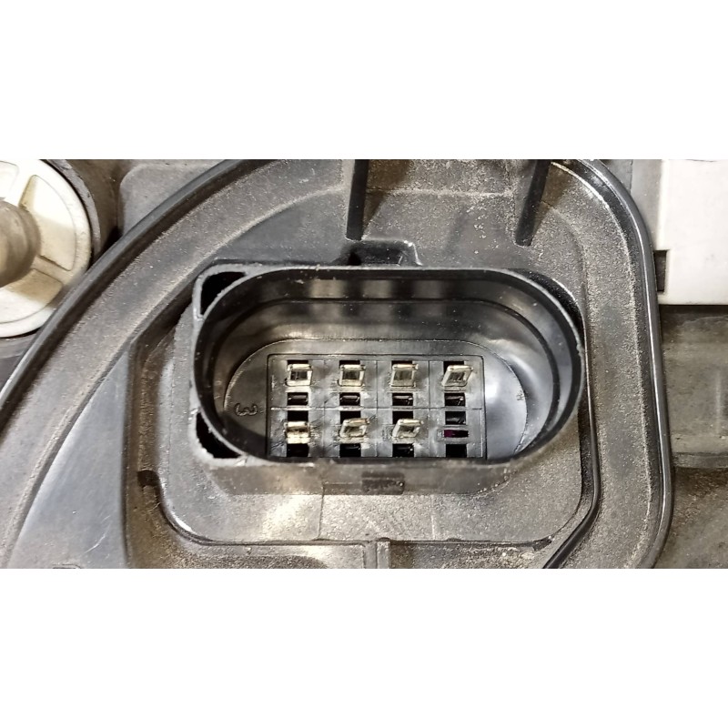 Recambio de faro derecho para audi a4 berlina (b5) 1.9 tdi quattro referencia OEM IAM 8D0941004AK 1853675100 99