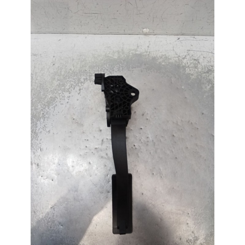 Recambio de potenciometro pedal para mercedes-benz cla shooting brake (x117) cla 200 cdi / d (117.908) referencia OEM IAM A24630