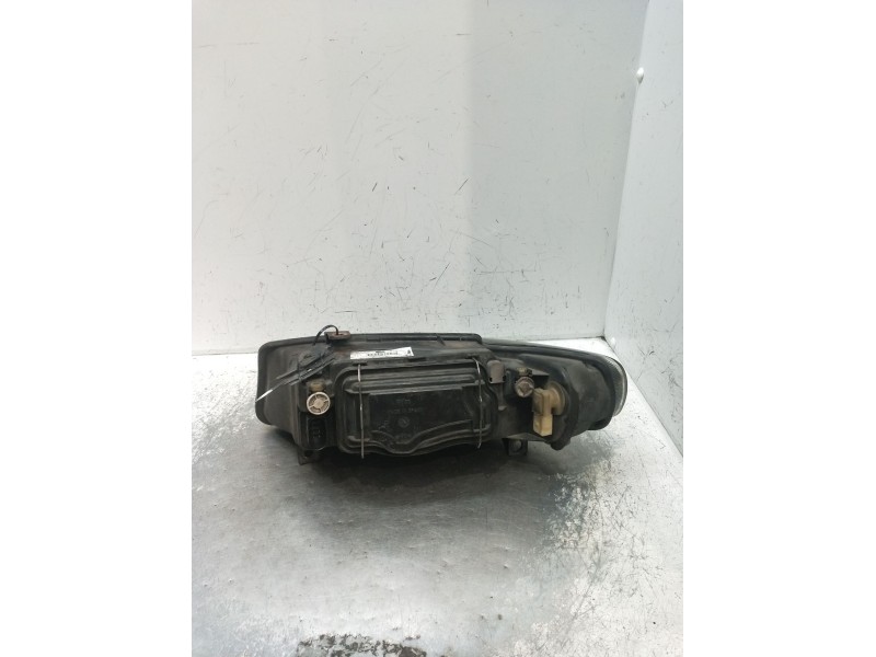 Recambio de faro derecho para seat leon (1m1) 1.9 tdi referencia OEM IAM 1M19510023 VER FOTOS, PATILLA ROTA 67742701
