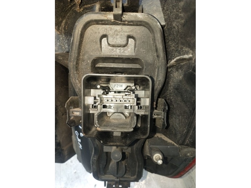 Recambio de piloto trasero izquierdo para renault grand scénic ii (jm0/1_) 1.5 dci (jm1e) referencia OEM IAM   