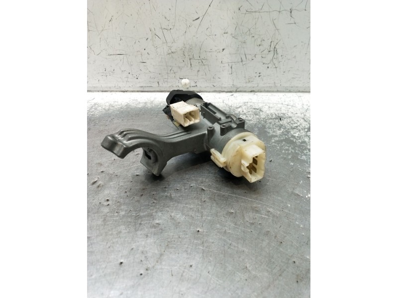 Recambio de conmutador de arranque para kia rio 1.4 ex1 referencia OEM IAM   