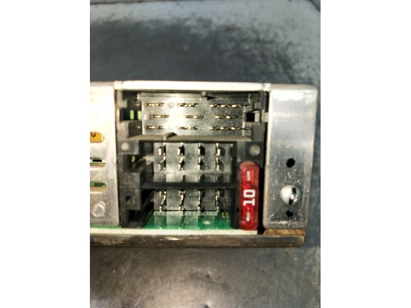 Recambio de sistema audio / radio cd para peugeot 206+ referencia OEM IAM 96635823XT 286948773 