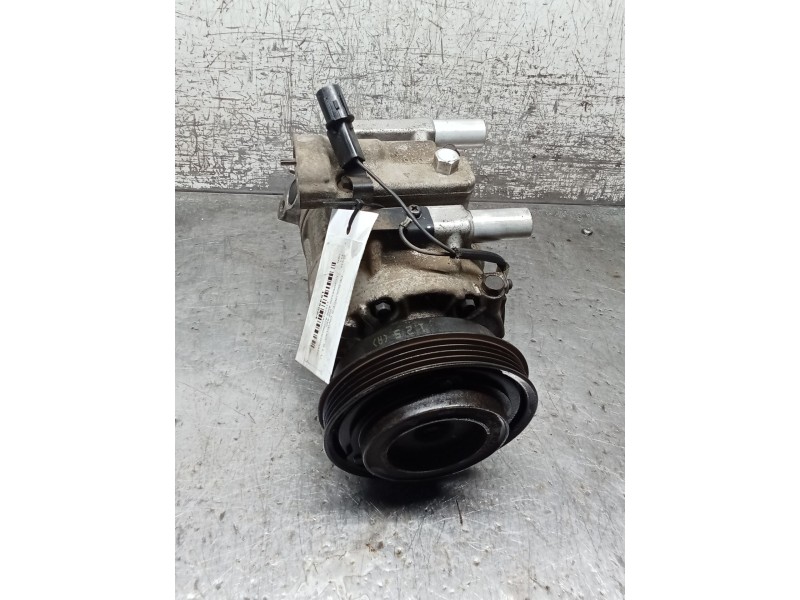 Recambio de compresor aire acondicionado para kia rio 1.4 ex1 referencia OEM IAM 1127024600  05