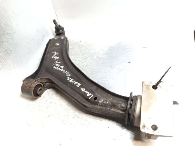 Recambio de brazo suspension inferior delantero derecho para land rover freelander (ln) 2.0 td4 cat referencia OEM IAM   