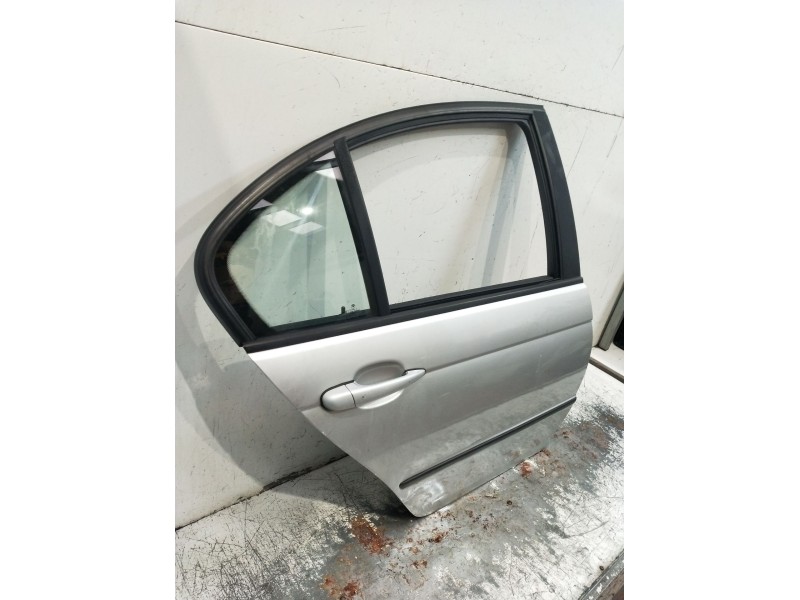 Recambio de puerta trasera derecha para bmw 3 (e46) 320 d referencia OEM IAM  5P 
