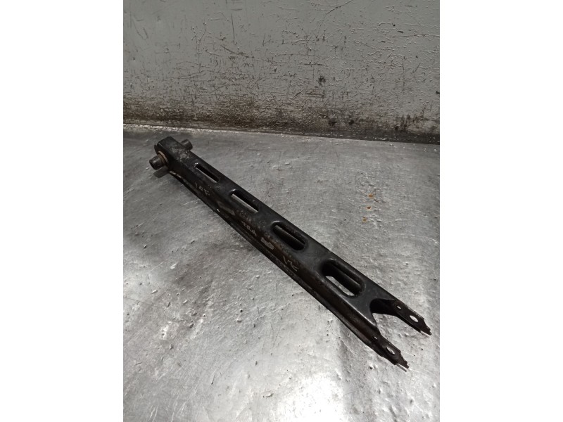 Recambio de brazo suspension inferior trasero izquierdo para saab 9-5 berlina 1.9 tid vector referencia OEM IAM   